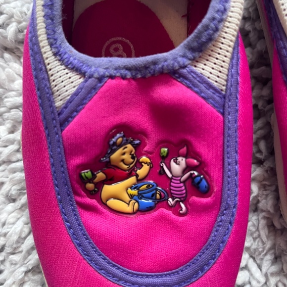Vintage 90's Winnie the Pooh Water Shoes (Size 8C) - Picture 2 of 4